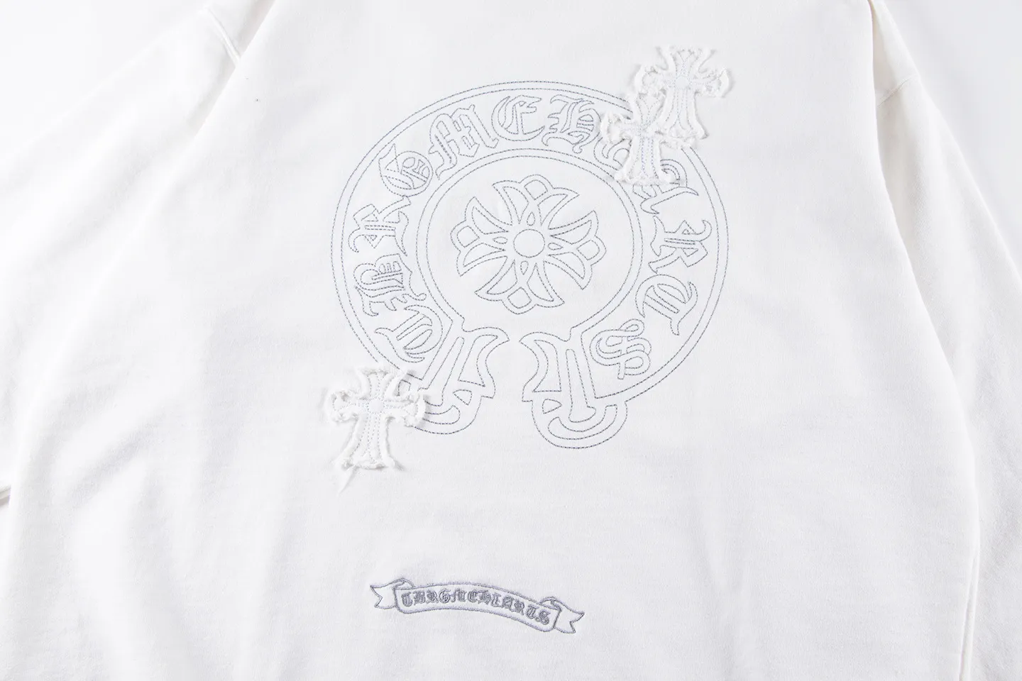P290 Chrome Hearts Chrome Hearts Diamond Horseshoe Print Appliqué Embroidered Round Neck Sweatshirt Size: SMLXL Color: White Black